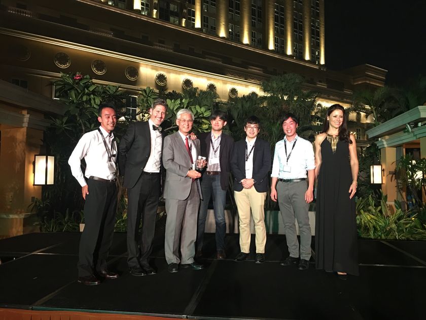 日商エレ、「APAC Partner Summit 2017」において
「Partner of the Year 2016」受賞