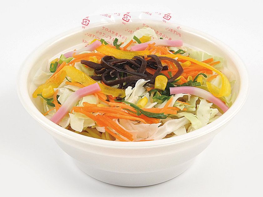 冬はミニストップでぽかぽかに
生野菜がたっぷり入った“ラーメン”
１１／１４（火）より３品同時発売
