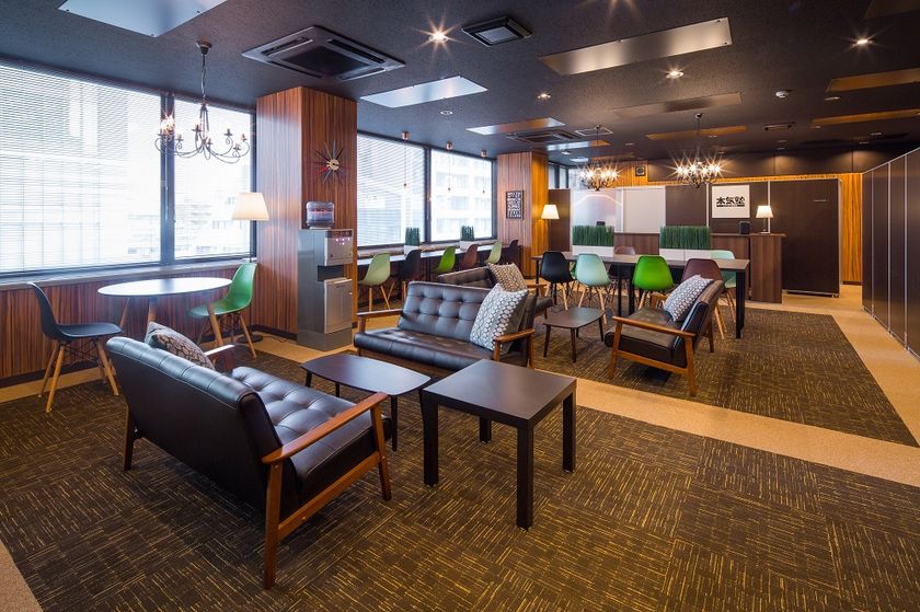 オンライン英会話No.1企業(※1)が提供する英会話のパーソナルトレーニング
「レアジョブ本気塾」が渋谷に初出店
