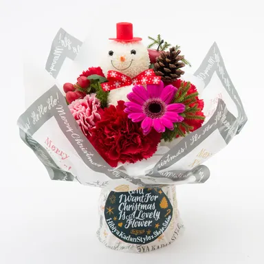 SHOGO SEKINE氏オリジナルイラストの ラッピングペーパーを用いた ブーケ「スノーマンシュシュフルール」 税込3,780円（本体価格3,500円）