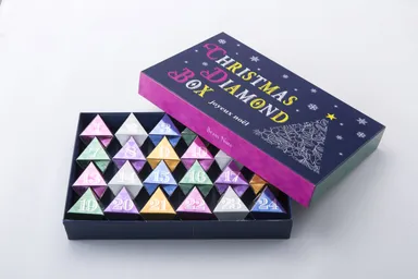 ツリーに飾るクリスマスカレンダー 　5,000円(税別)