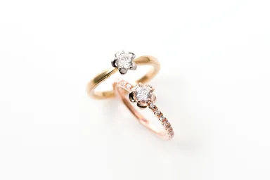 写真3　ハワイアンエンゲージ「フラワー」