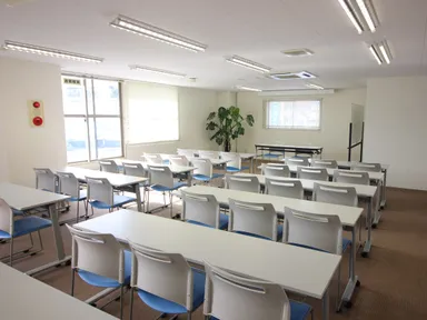 馬堀海岸店セミナールーム