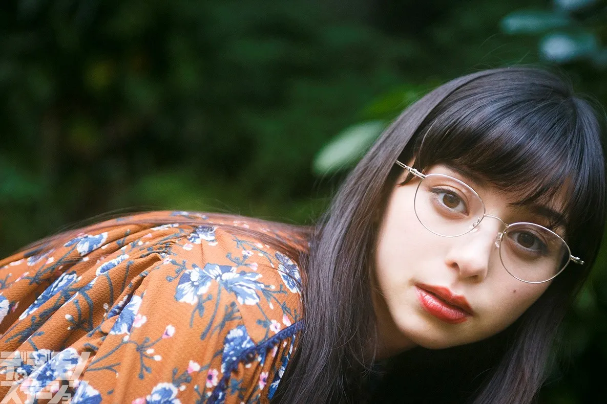 女優 メガネ 