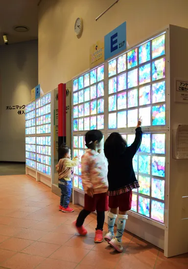 「光のモニュメント」(2)