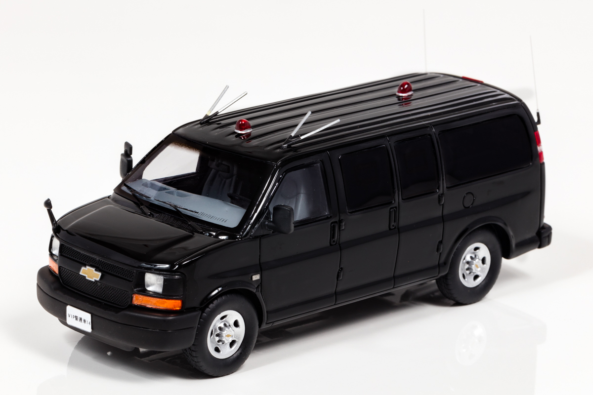 レアなアメ車の日本警察車両をミニカーで数量限定生産