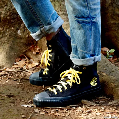 MOONSTAR×STRICT-Gハイカットスニーカー【バンシィモデル】着用イメージ