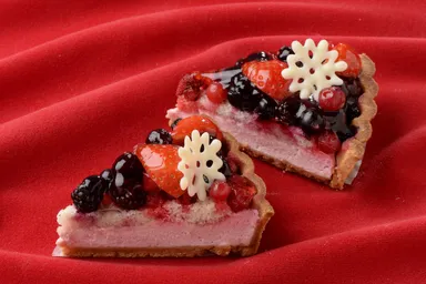 パティスリー シェリーブラン「クリスマス ベリーチーズタルト」