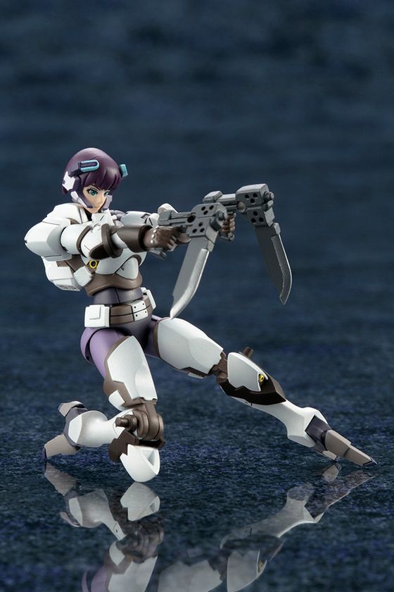 リバティー・アライアンス及び人類社会への潜入工作の為に
製造された、人体に酷似した外観を持つ特殊任務用パラポーン
『ガバナー　パラポーン・LAT ミラー』