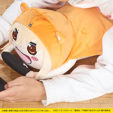 干物妹！うまるちゃんR　うまるとゲームクッション(使用イメージ) 1