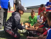 ネパールの育成年代の選手に日本のトレーナー技術を提供
