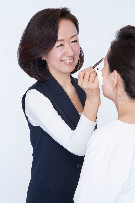 ハーバービューティプロデューサー　廣森知恵子
東京都産業労働局主催 
子育てママが再び働くための応援イベント
「レディ GO! Project」メイクアップセミナーに出演