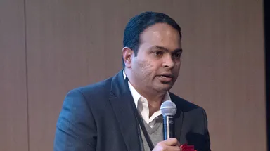 カダバコル ラフール 氏