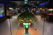 緑色の蜻蛉ランプ