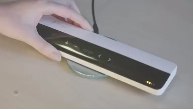 給電はワイヤレスに対応