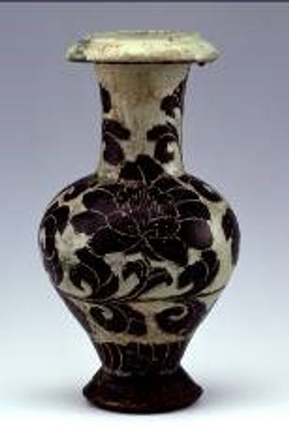 【大和文華館】特別企画展 「宋と遼・金・西夏のやきもの」
青磁や白磁、三彩など、中国陶磁の展開と、
草原で生まれた大らかな陶磁器…
～特別出陳作品を含め、多彩なやきものを展示します～