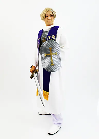 神父さま立ちポーズ