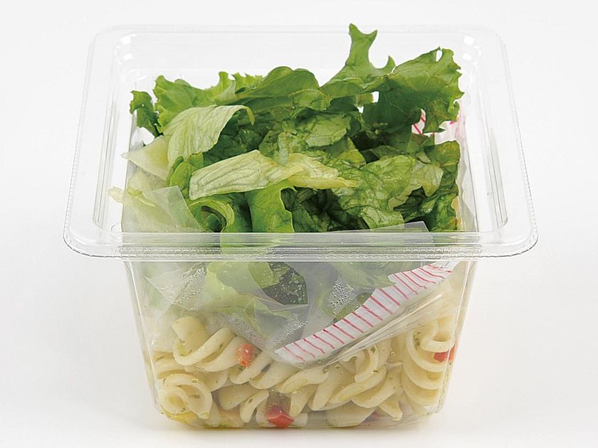 おいしく、手軽に、健康応援！
ミニストップから主食サラダ
１/９（火）より順次発売