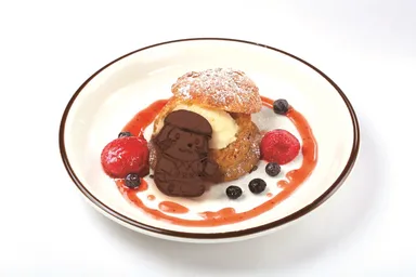 ラスカル自家製シューのアイスサンド(ラスカルのんびり)