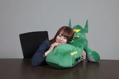 ひとやすみ戦艦クッション シャア専用ムサイ　4