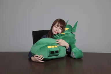 ひとやすみ戦艦クッション シャア専用ムサイ　5