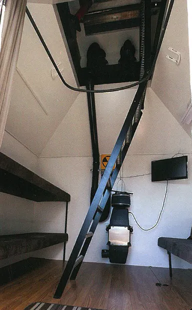 核・防災シェルター　　　　内部