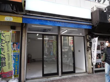 使い勝手を考えて、スケルトンにしました