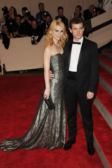 クレア・ディンズとヒュー・ダンシー