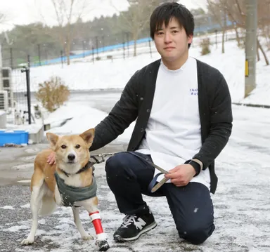 義足を装着したロンド