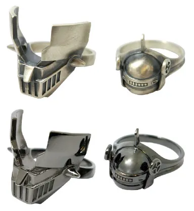 分離した状態(下がブラックバージョン)