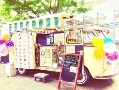 春庭花市(キッチンカーのクレープ屋さん)