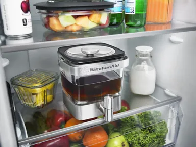 冷蔵庫から出さずに注げる