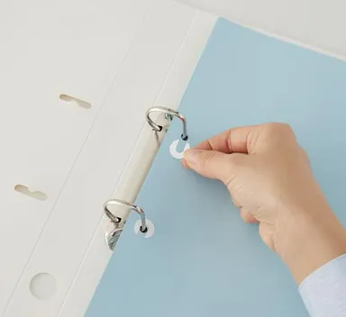 ファイリングしたまま貼れるビニールパッチ　商品使用イメージ