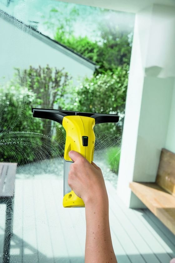 より軽く、コンパクトになって新登場！
家庭用窓用バキュームクリーナー
『WV 1 プラス』『WV 1 プレミアム』