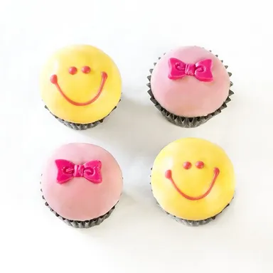 ホワイトデーベイクド・カップケーキ4 Happy