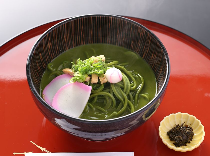 麺もスープも 真緑 京都 宇治茶の伊藤久右衛門の新作 お茶屋のカレーうどん 2月16日よりjr宇治駅前店で限定販売 株式会社伊藤久右衛門のプレスリリース 麺もスープも 真緑 京都 宇治茶の伊藤久右衛門の新作 お茶屋のカレーうどん 2月16日よりjr宇治駅前店で限定販売 株式会社伊藤久右衛門のプレスリリース