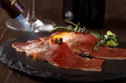 超大判“炙り”肉寿司