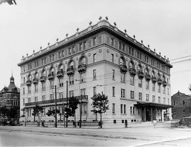 初代本舘　外観