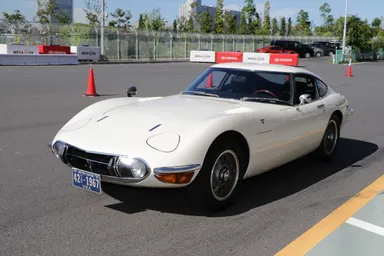 トヨタ2000GT