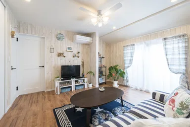 壁を取り外し、開放的なリビングが完成