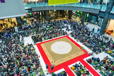 約5,000人の来場客