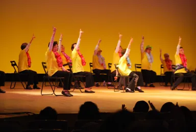 ダンス発表会のフィナーレの様子