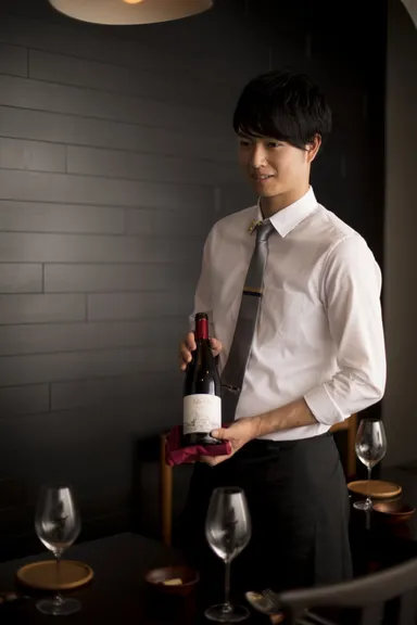 ソムリエ　石井 25歳
