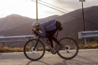 ハンドル、サドル、ホイール、タイヤと選りすぐりの装備