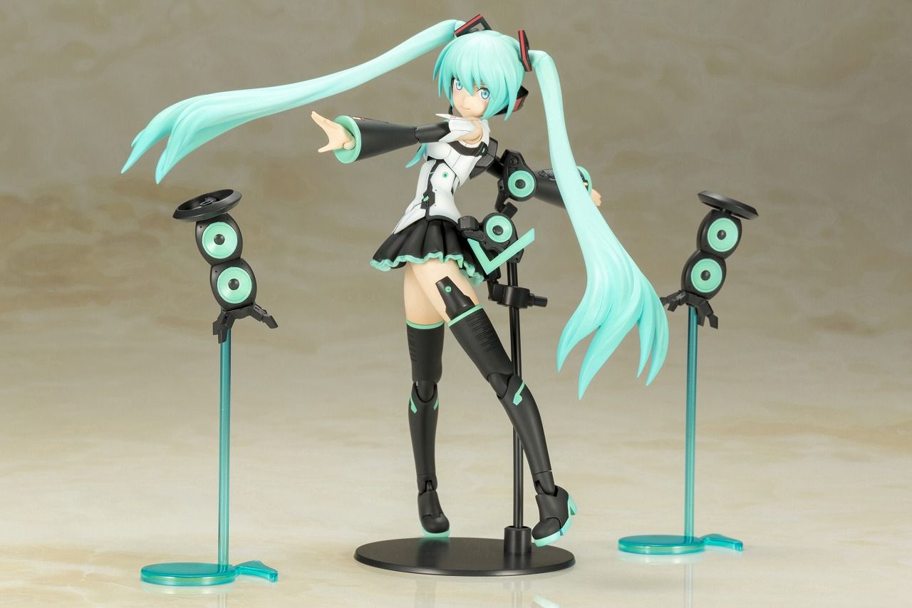 初音ミク フレームアームズ ガール がコラボ 島田フミカネ氏と柳瀬敬之氏によるデザインを元にプラモデルとなって登場 株式会社壽屋のプレスリリース