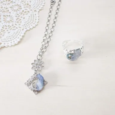 可愛いアクセサリーも