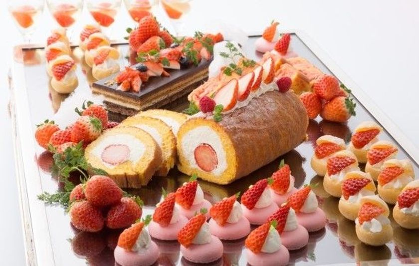 ホテル京阪 京都 グランデ
地中海料理&ワイン・ビアバル オクターヴァで
スイーツブッフェ “ストロベリーツアー” を開催中!
苺スイーツを巡る楽しい旅がスタート!