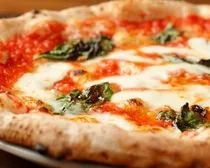 ナポリピッツァの定番「ピッツアマルゲリータ」