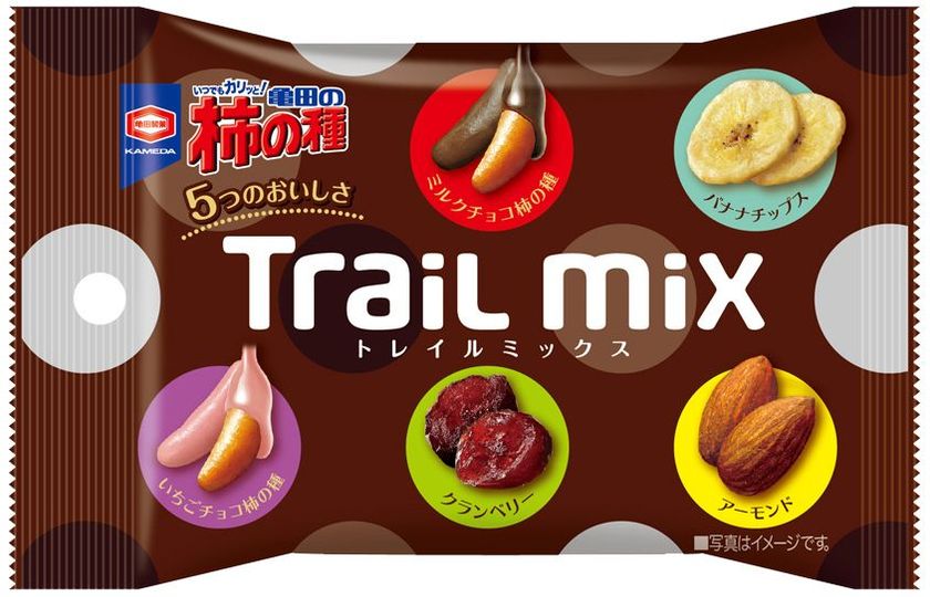 「クランベリー」が仲間入り
『亀田の柿の種トレイルミックス』がリニューアル