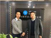 ZiFiSense CEO李 卓群(左)、テクサー CEO 朱 強
